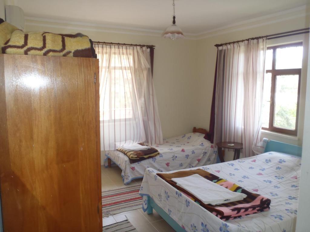 Bed & Breakfast Flower 2*